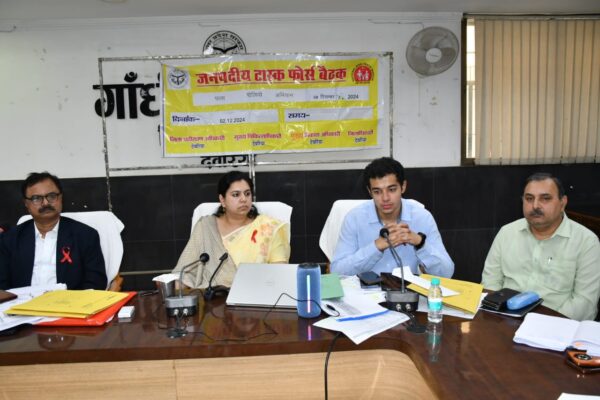 बच्चों को जरूर पिलाएं पोलियो की खुराक: डीएम