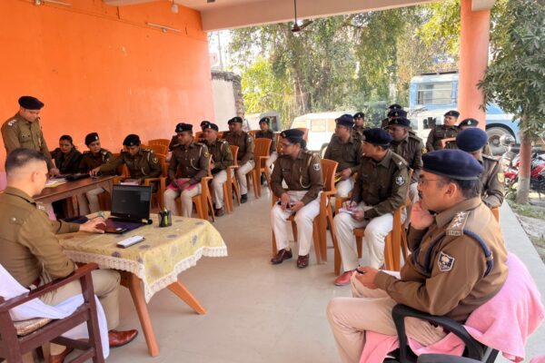 पुलिस कर्मियों की आवाज बने एसपी, फरियादों का किया समाधान