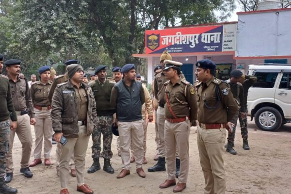 एसपी ने जगदीशपुर थाना का निरीक्षण कर दिए कड़े निर्देश