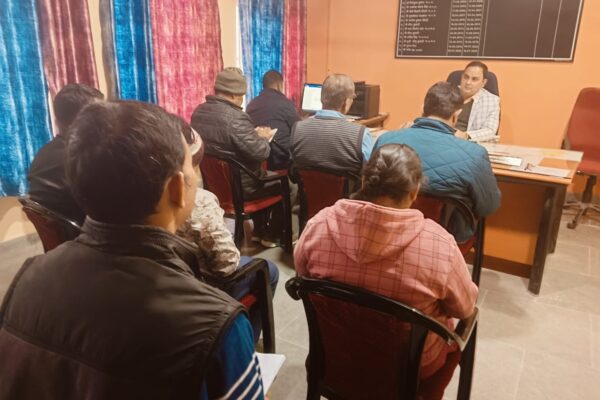 बीडीओ की अध्यक्षता में मुख्यमंत्री निजी नलकूप योजना पर बैठक