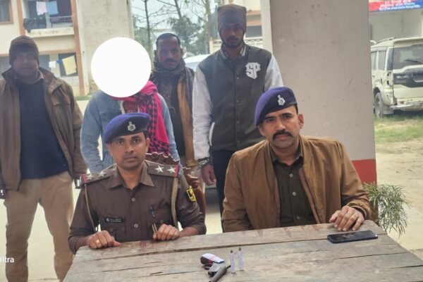 जाफर टोला पुल पर देशी कट्टा और कारतूस के साथ दो गिरफ्तार