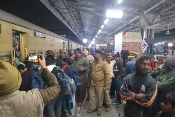 कुंभ मेला 2025: तीर्थयात्रियों की सुरक्षा के लिए जनपदीय पुलिस के व्यापक प्रबंध