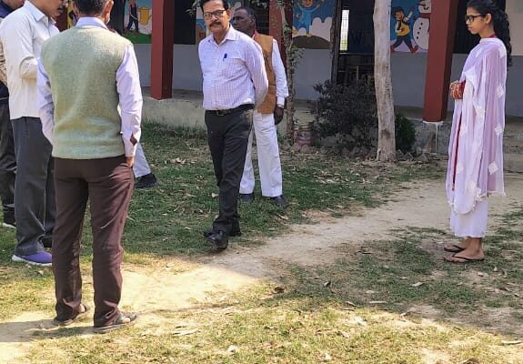 एडीएम प्रशासन ने एस.एल.टी. इंटर कॉलेज का किया निरीक्षण, परीक्षा में अनियमितता पर सख्त निर्देश