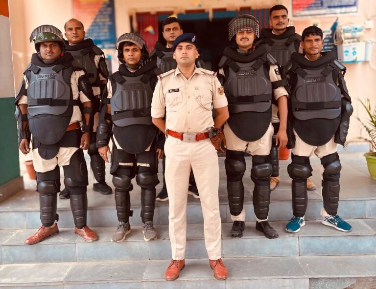 विशंभरपुर थाने में पुलिस बल को मिला विशेष प्रशिक्षण, चुनाव और महावीरी अखाड़ा को लेकर तैयारियां तेज
