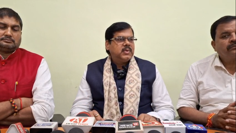 पटना में चंदन मिश्रा की हत्या पर मिथिलेश तिवारी का हमला, सुस्त पुलिस को ठहराया जिम्मेदार