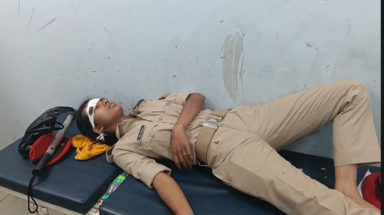 गोपालगंज: ट्रैक्टर की टक्कर से ई-रिक्शा सवार तीन महिला सिपाही घायल